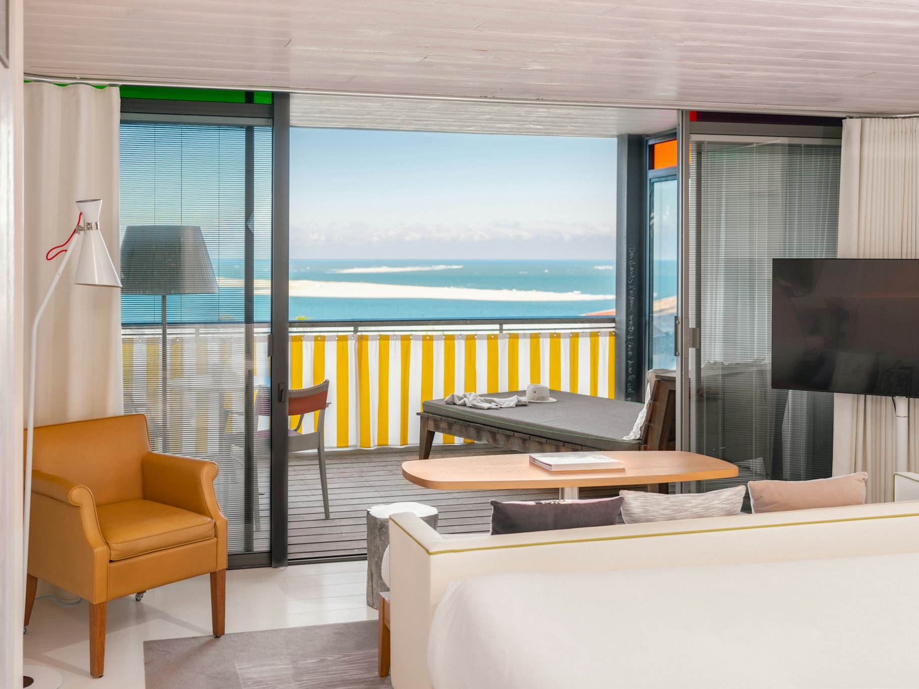 Hotel La Co(o)rniche 16/64