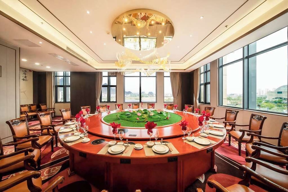 Ramada Plaza by Wyndham Hezhou North 21/32