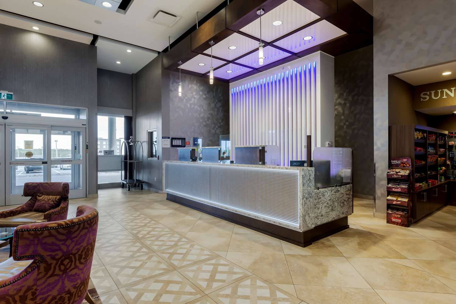 Best Western Plus St. John s Airport Hotel and Suites 3/36
