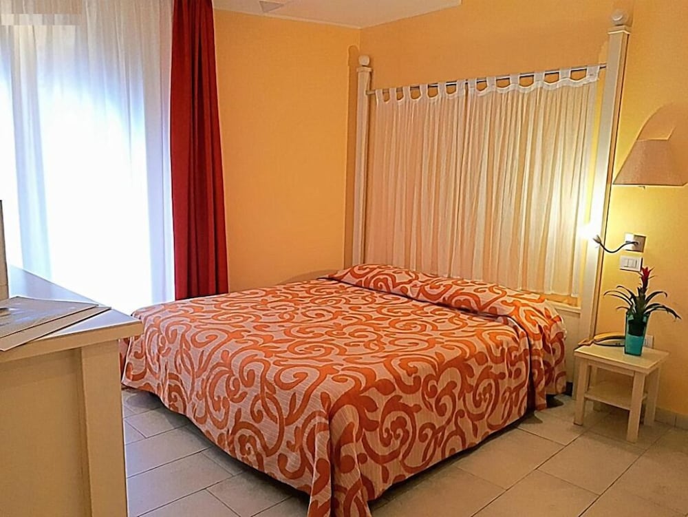 Smart, Double Bed