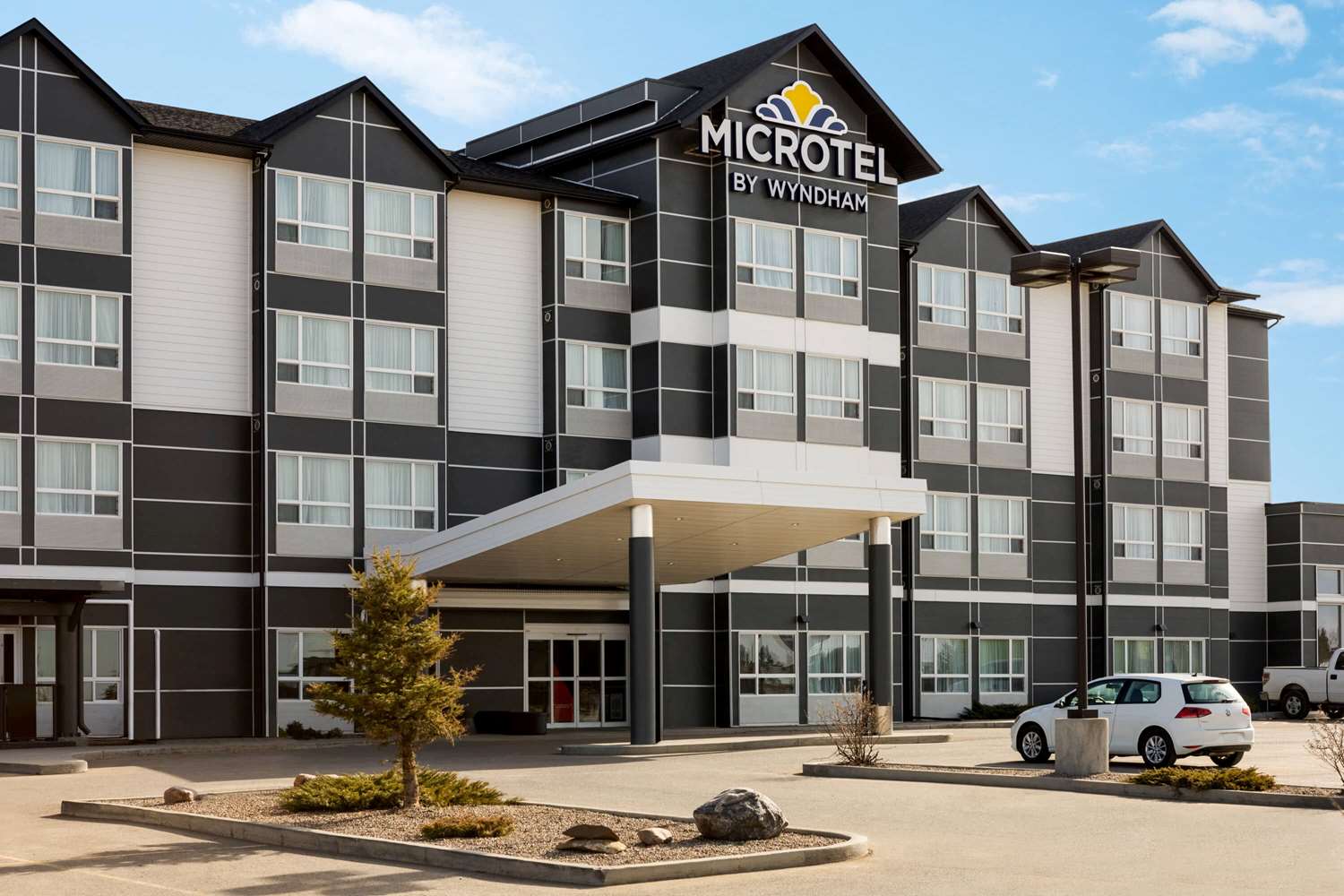Microtel Inn And Suites By Wyndham Lloydminster 21/25