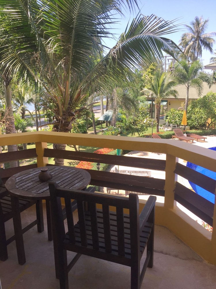 Bacchus Home Resort 14/77