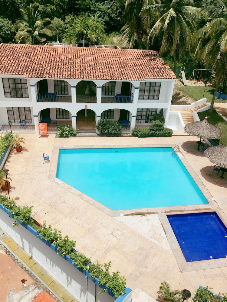 Hotel Azul Sirena 2/56