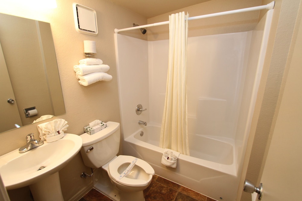 Family Garden Inn Suites 47/50