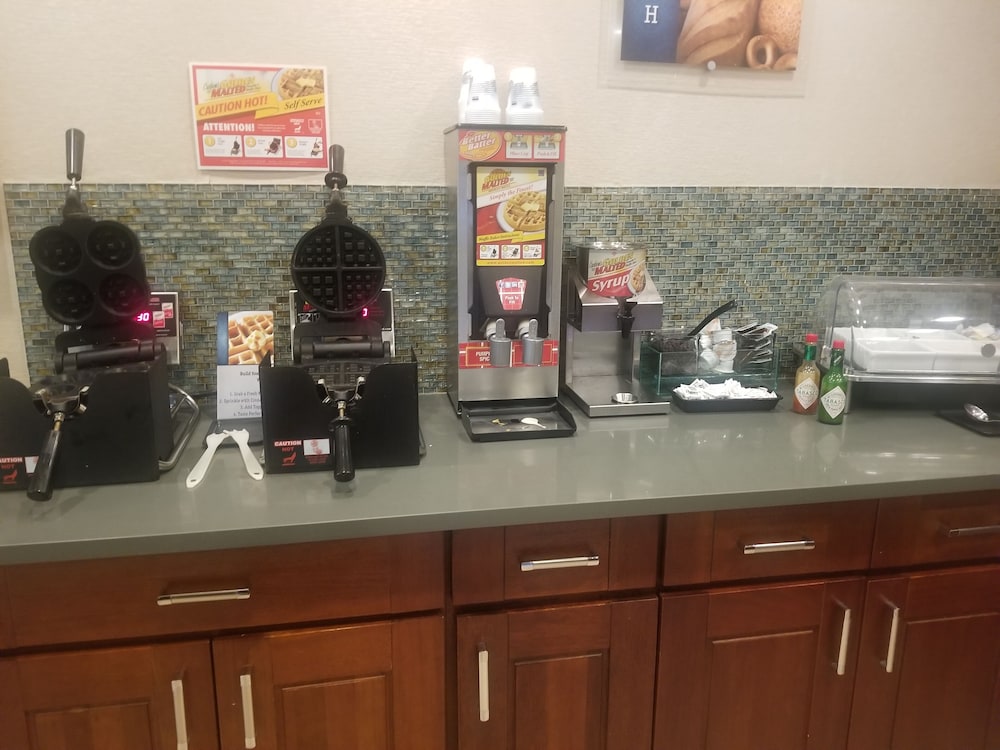 Best Western Long Beach Inn 38/53