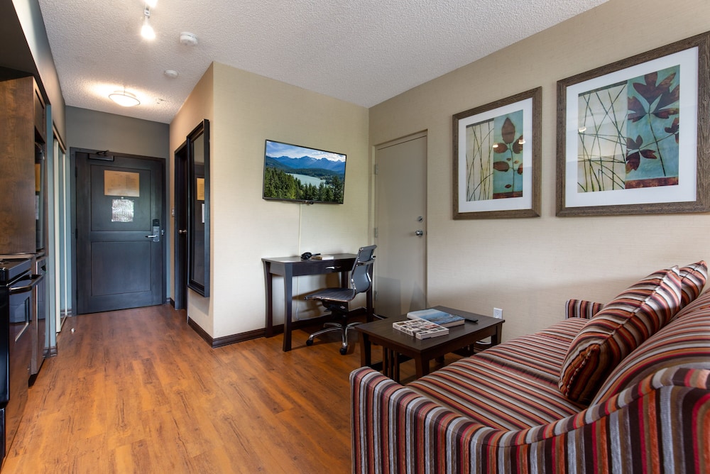 The Blackcomb Lodge 23/27