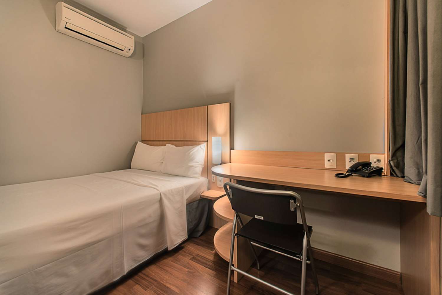 Room, Double Bed, Accessible