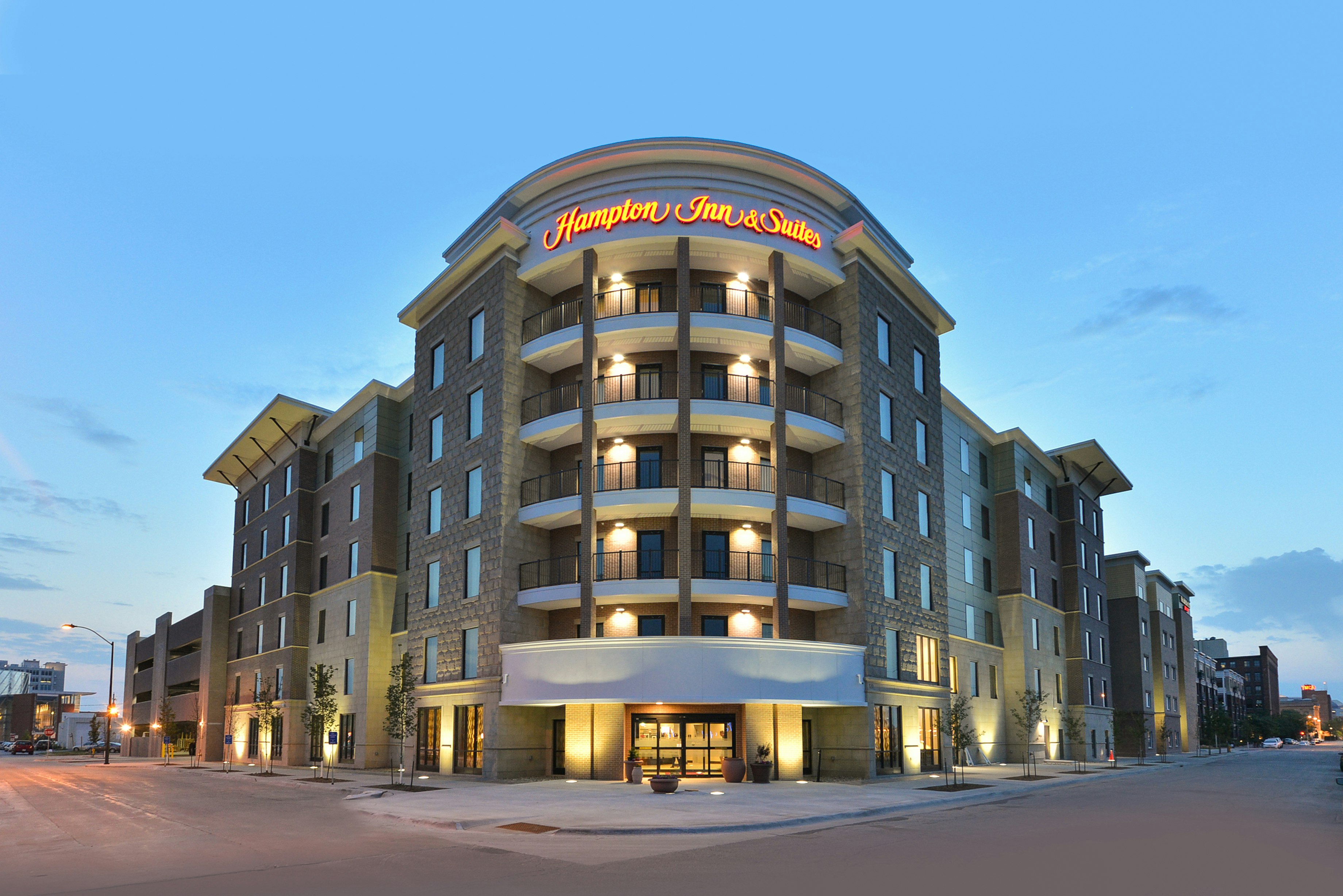 HAMPTON INN SUITES DES MOINES DOWNTOWN in DES MOINES - IA
