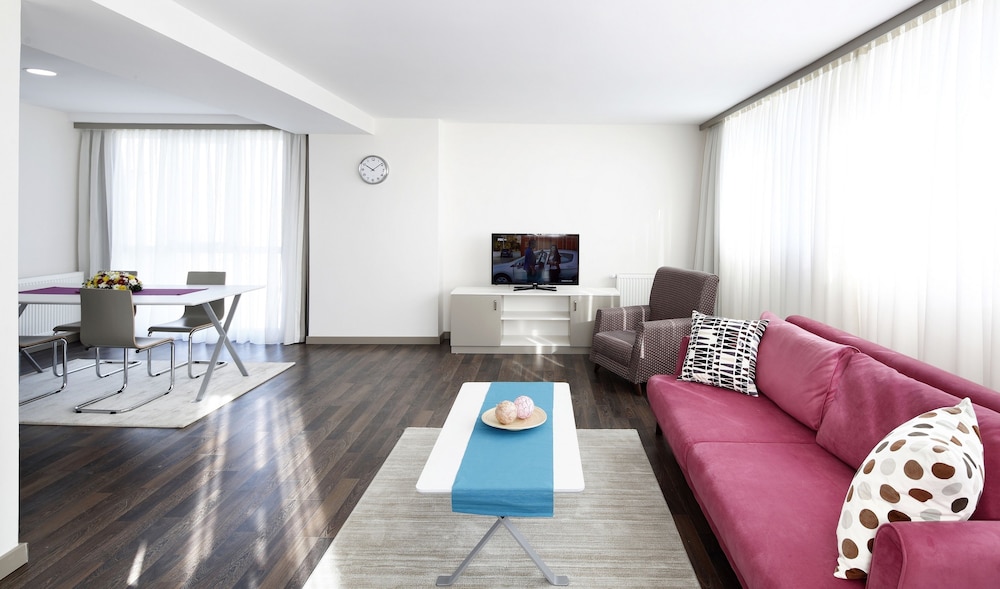 PRIME SUITES ATATURK AIRPORT HOTEL 44/54