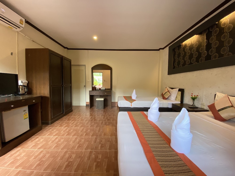 KHAOLAK GRAND CITY 12/49