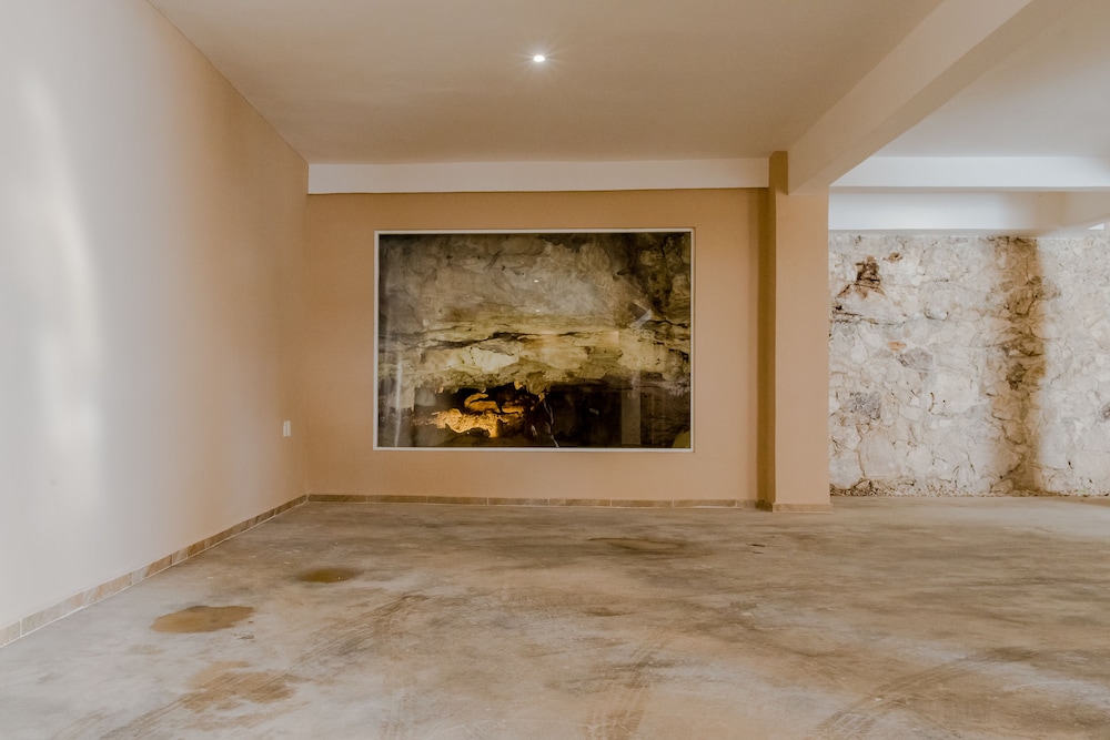 Casa Leo Condo 4/22