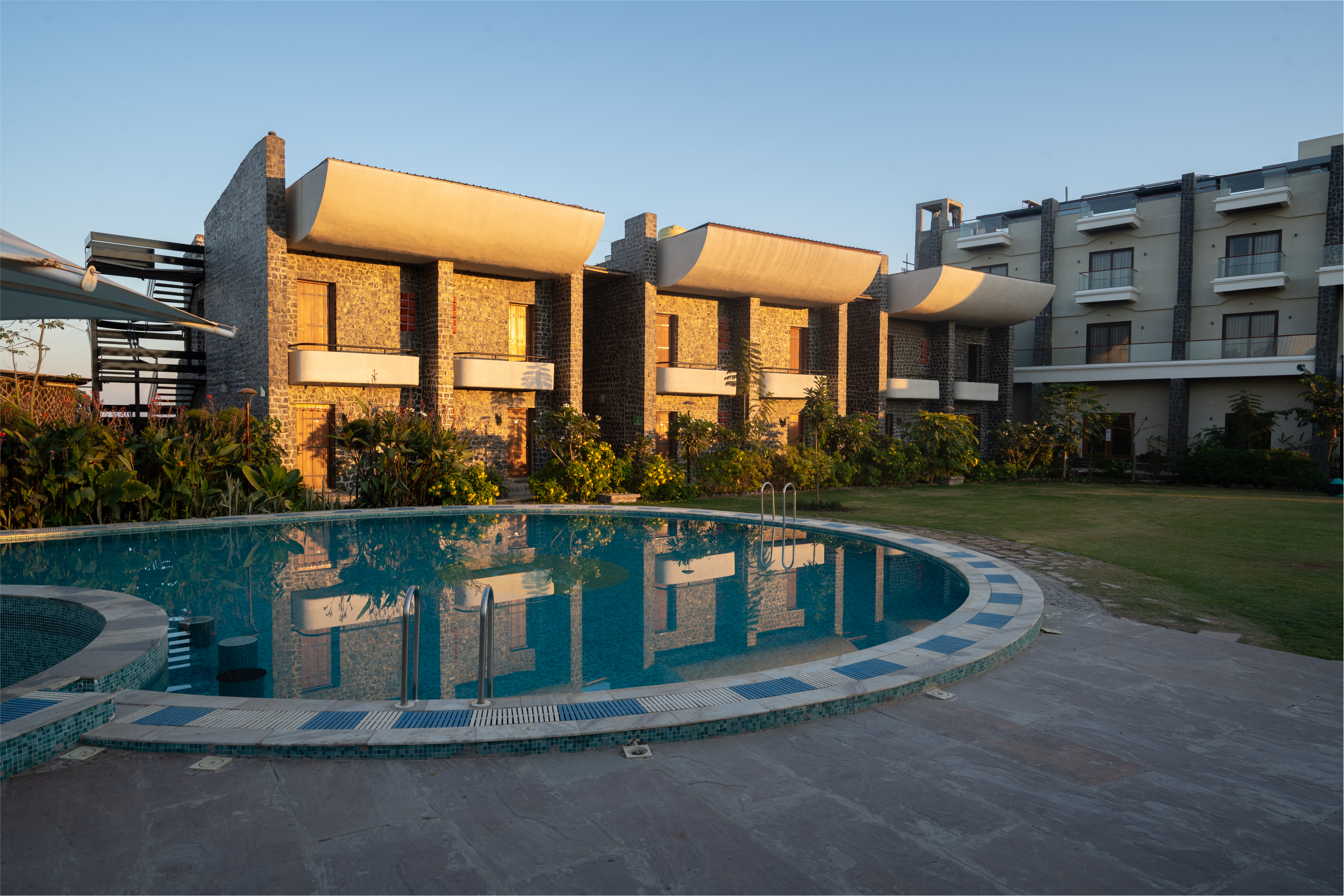 Mandav Heritage Resort 27/29