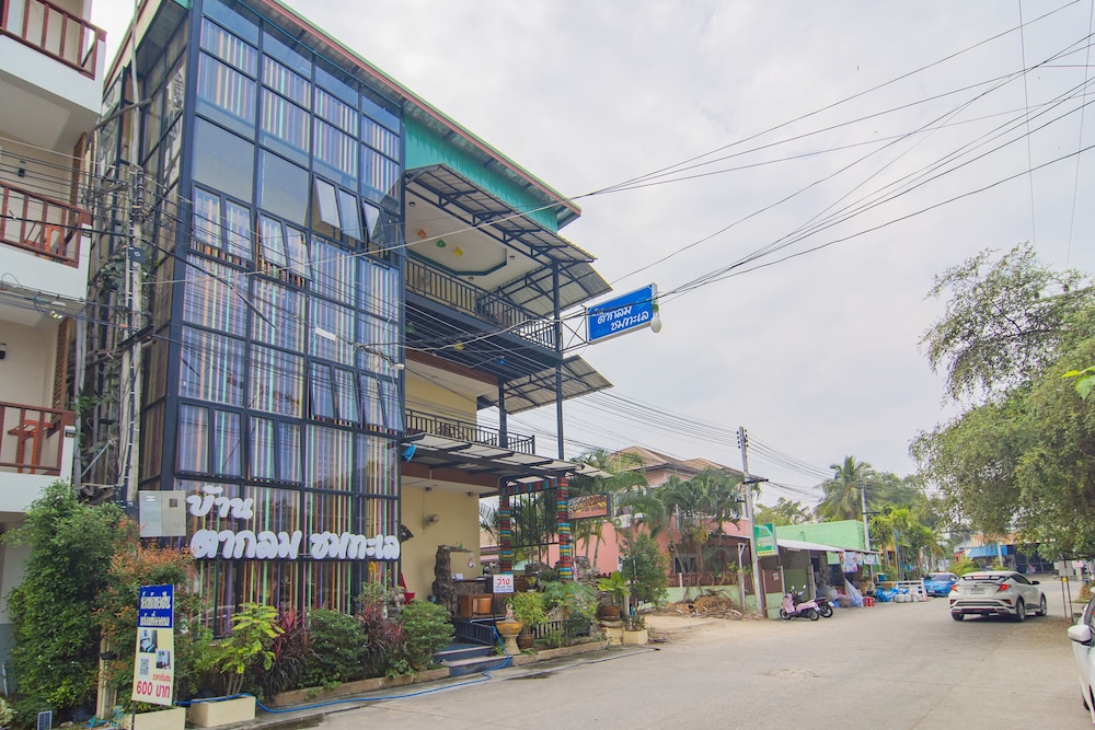 Baan Taklom Chomtalay 46/46
