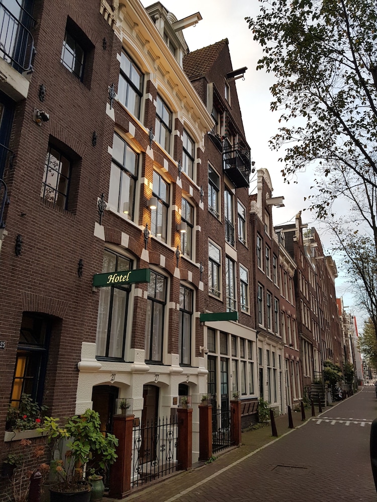 Rembrandtplein Hotel 7/65