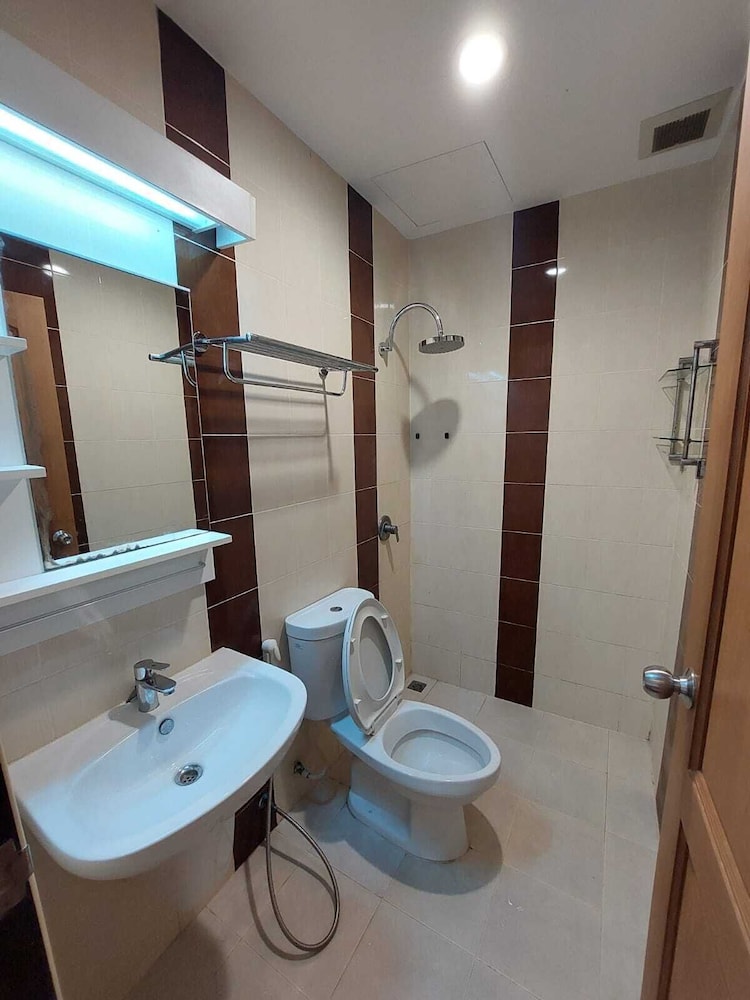 V Check Inn Sukhumvit 22 49/54