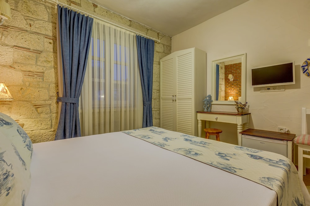 Fora Konak Alacati 10/50