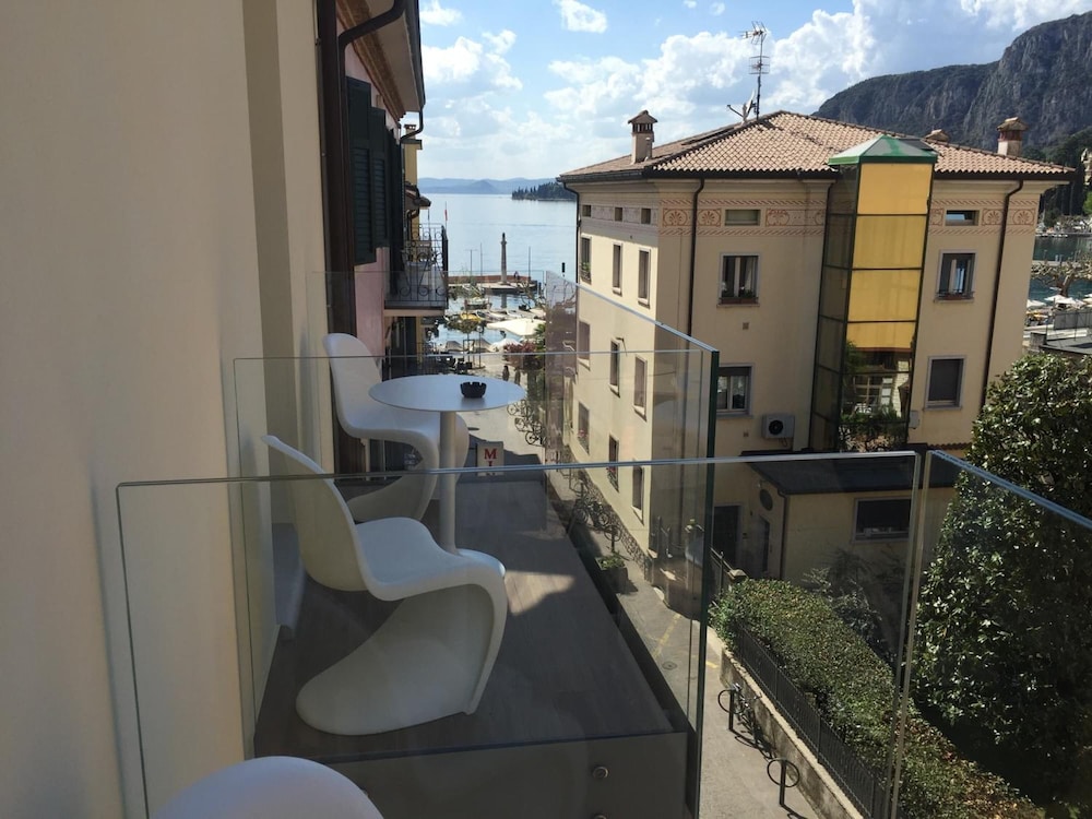 Hotel Miro 34/36