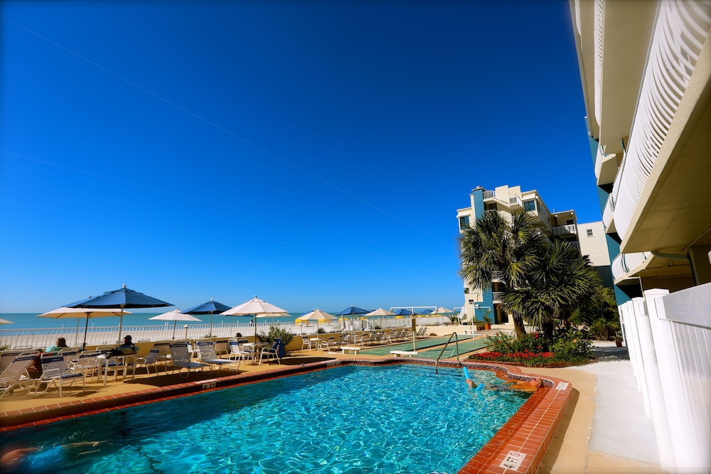 Shoreline Island Resort Exclusively Adult 44/50