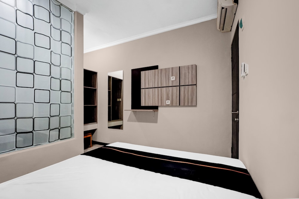 Hotel O near Ciputra World Surabaya formerly Darmo Residence 29/60