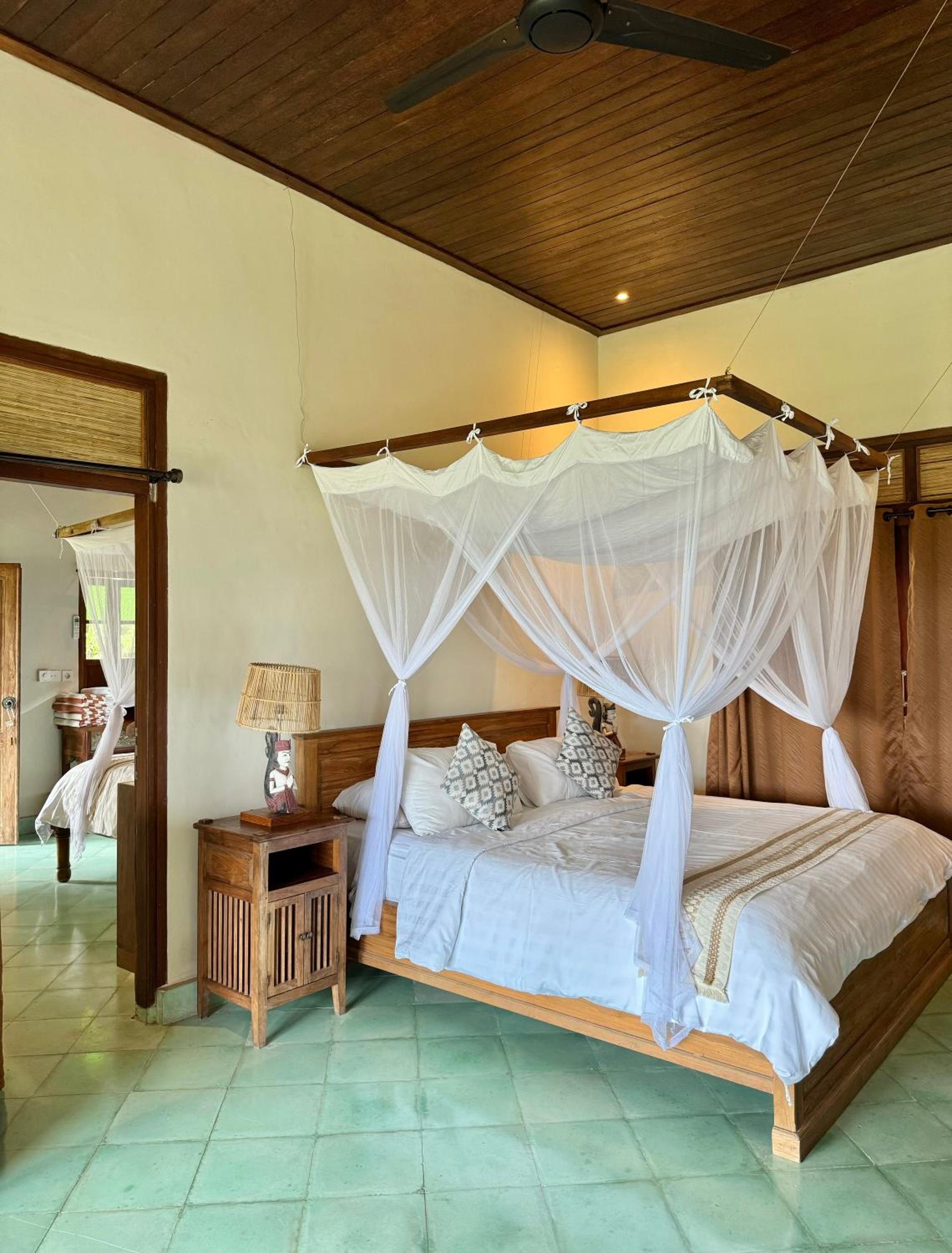 Family, Twin Beds, 2 Queen Beds