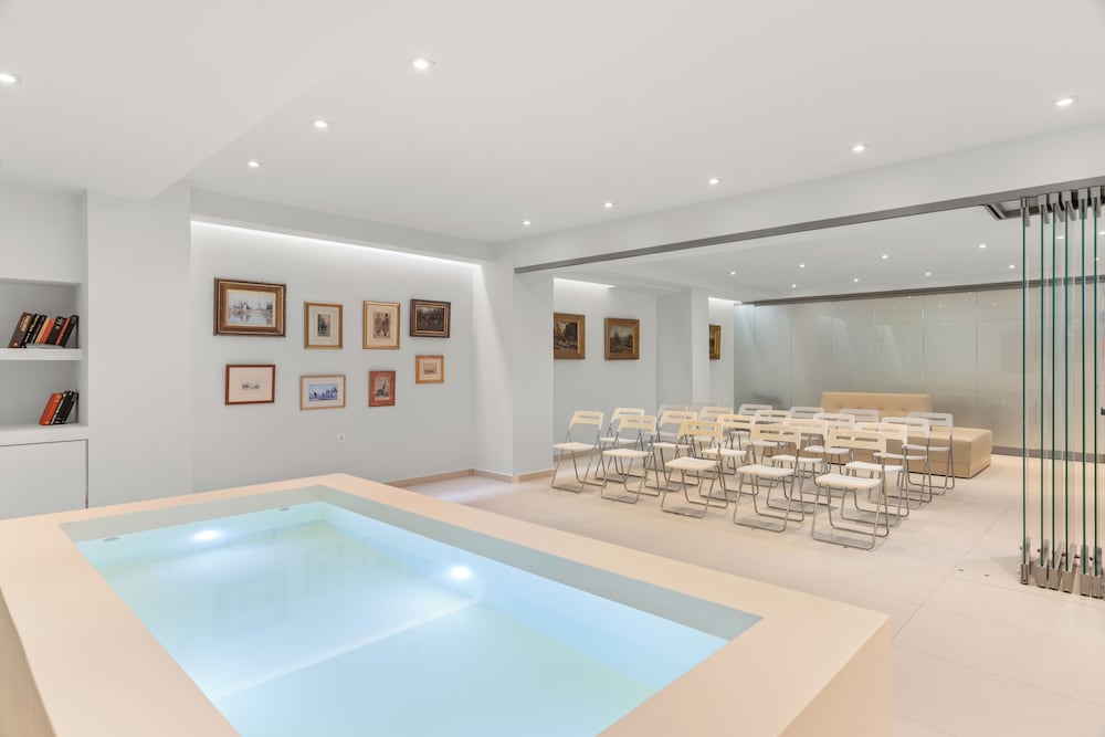 Gallery Central 32/60