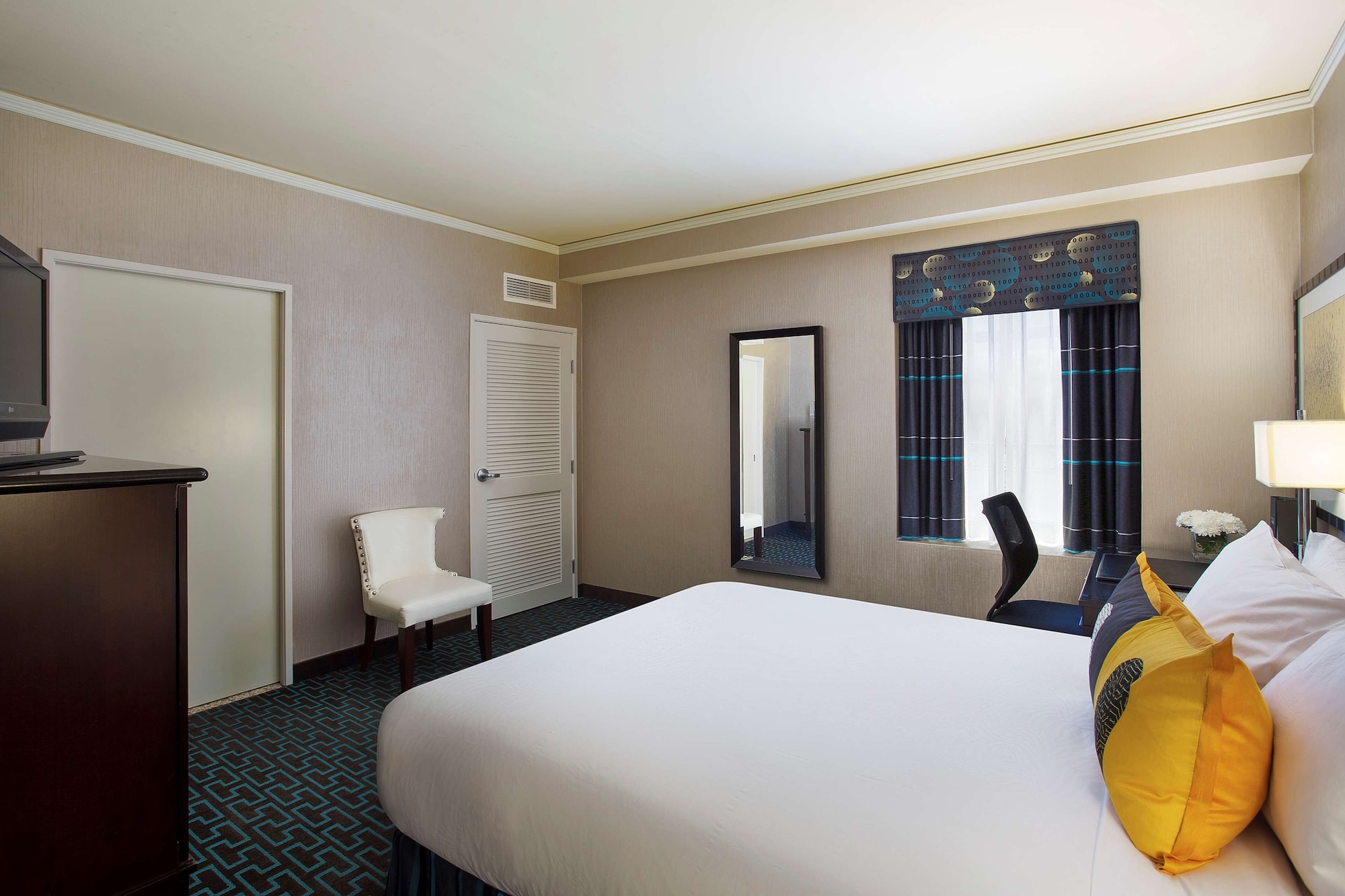 Room at Juniper Hotel Cupertino, Curio Collection By Hilton, CUPERTINO - CA