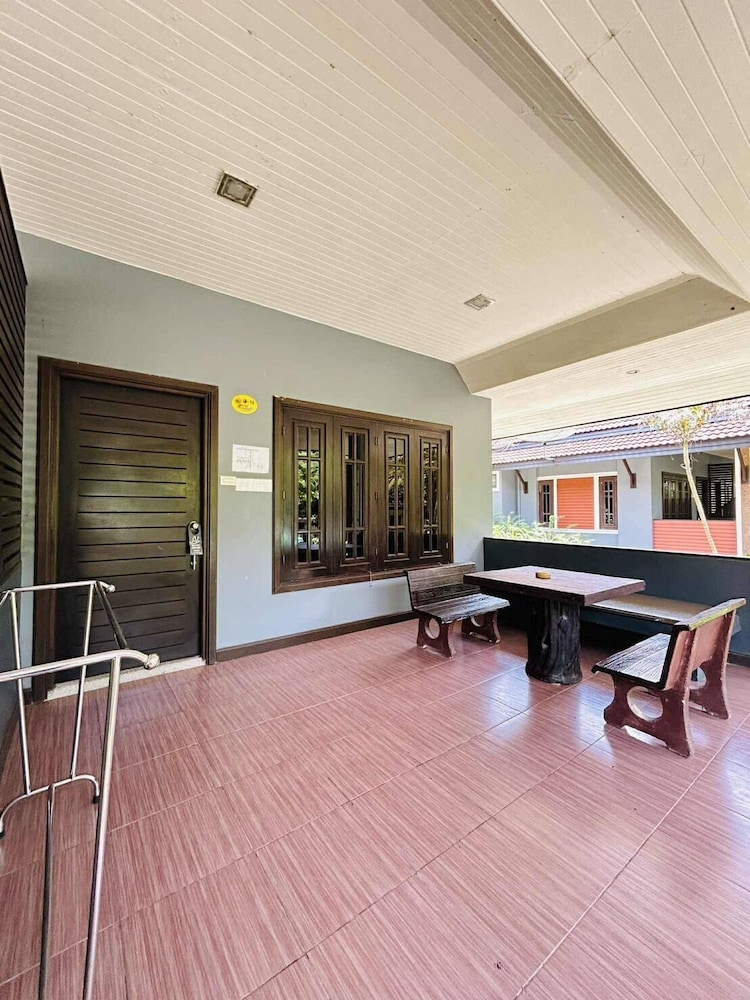 Oscar Villa Aonang Krabi 40/70