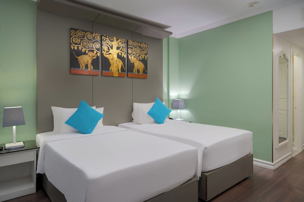 1 BEDROOM, JUNIOR