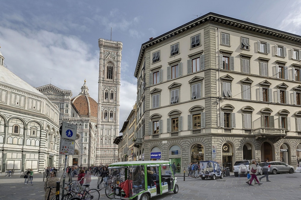 Il Salotto di Firenze 31/43