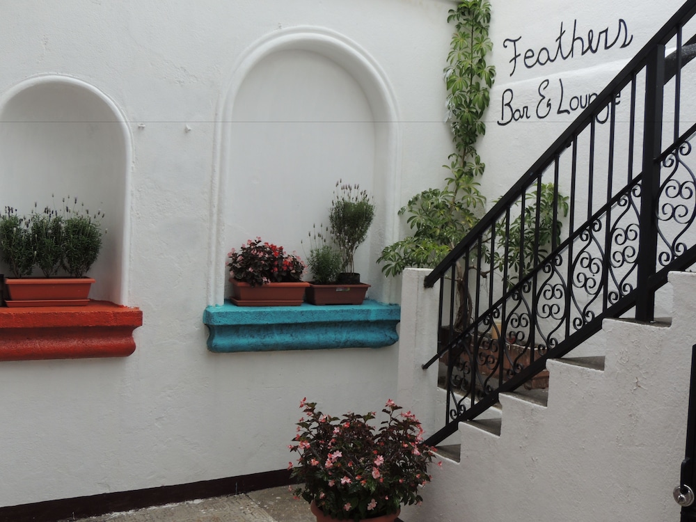 Feathers Hotel And Lounge - Hostel 6/60