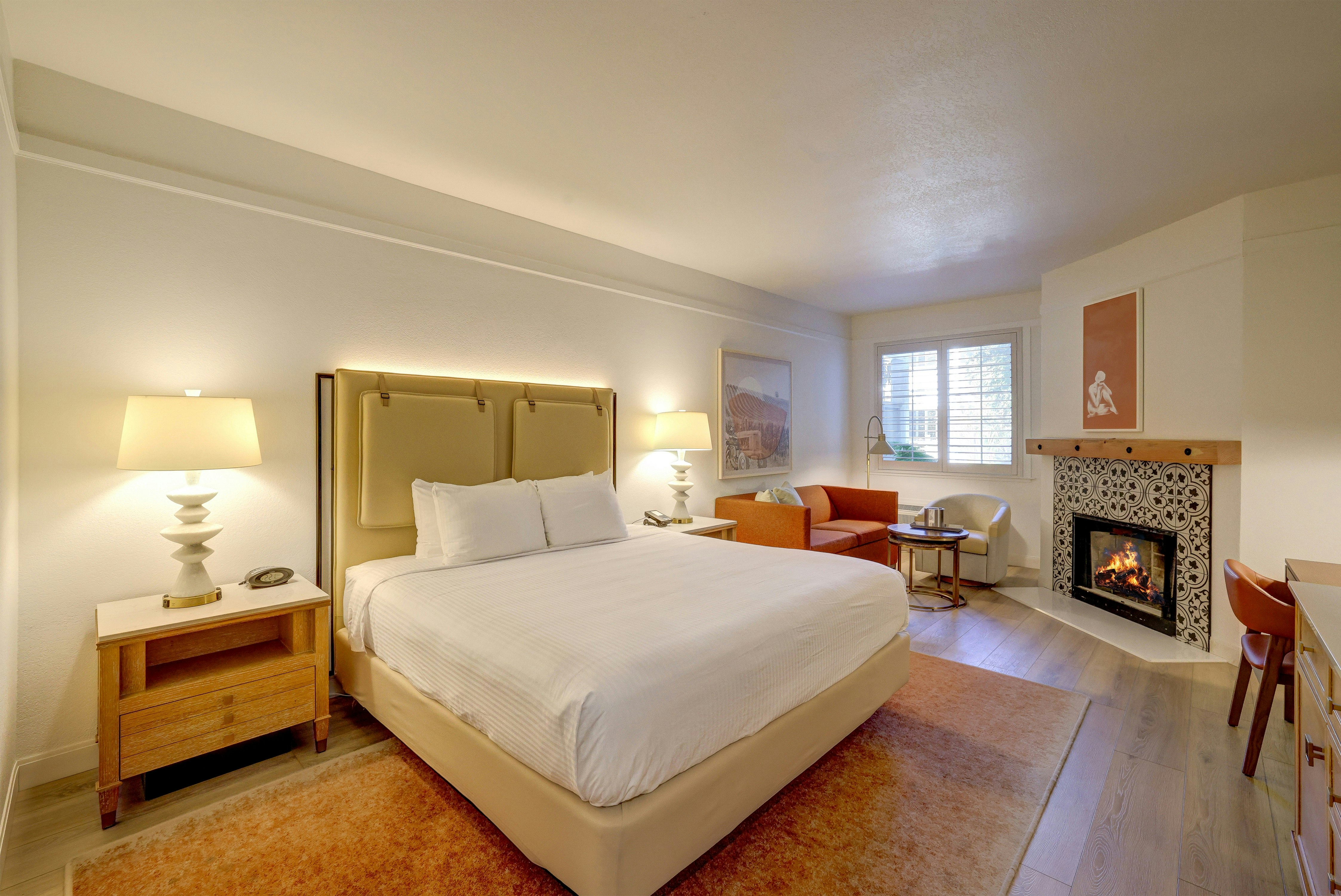 Room, King Bed, Corner