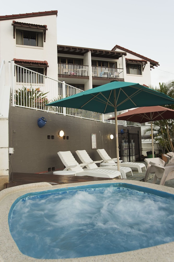 Don Pancho Beach Resort 5/50