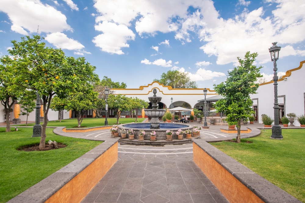 HOTEL HACIENDA LA VENTA 41/50