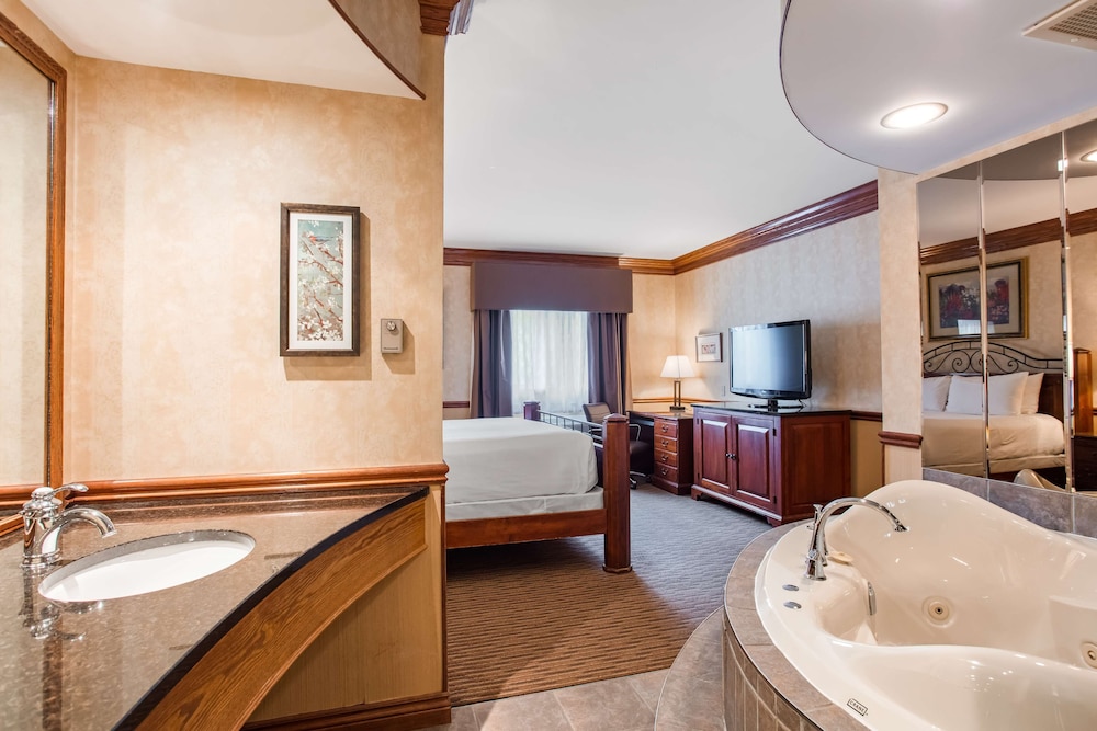 Best Western Parkway Inn Conference Centre 44/49