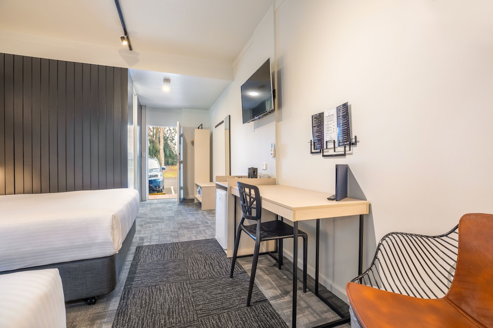 Nightcap at Keysborough Hotel 29/41