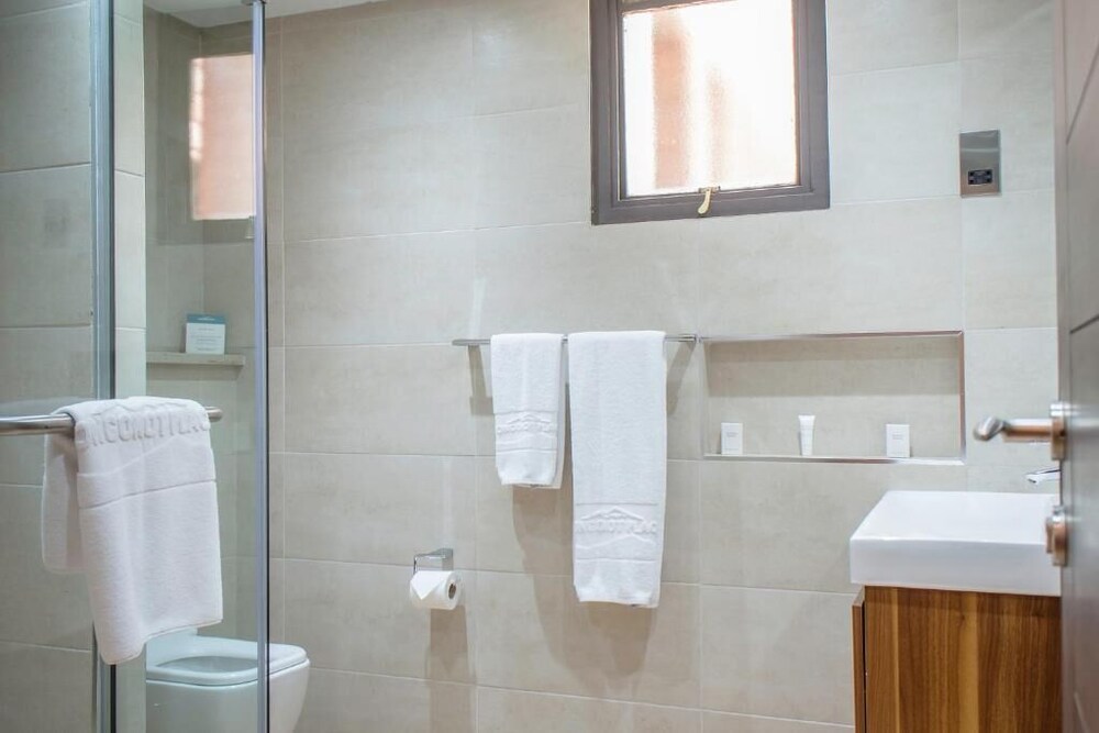 Longonot Place Serviced Apartments - Nairobi, City Centre CBD 57/60