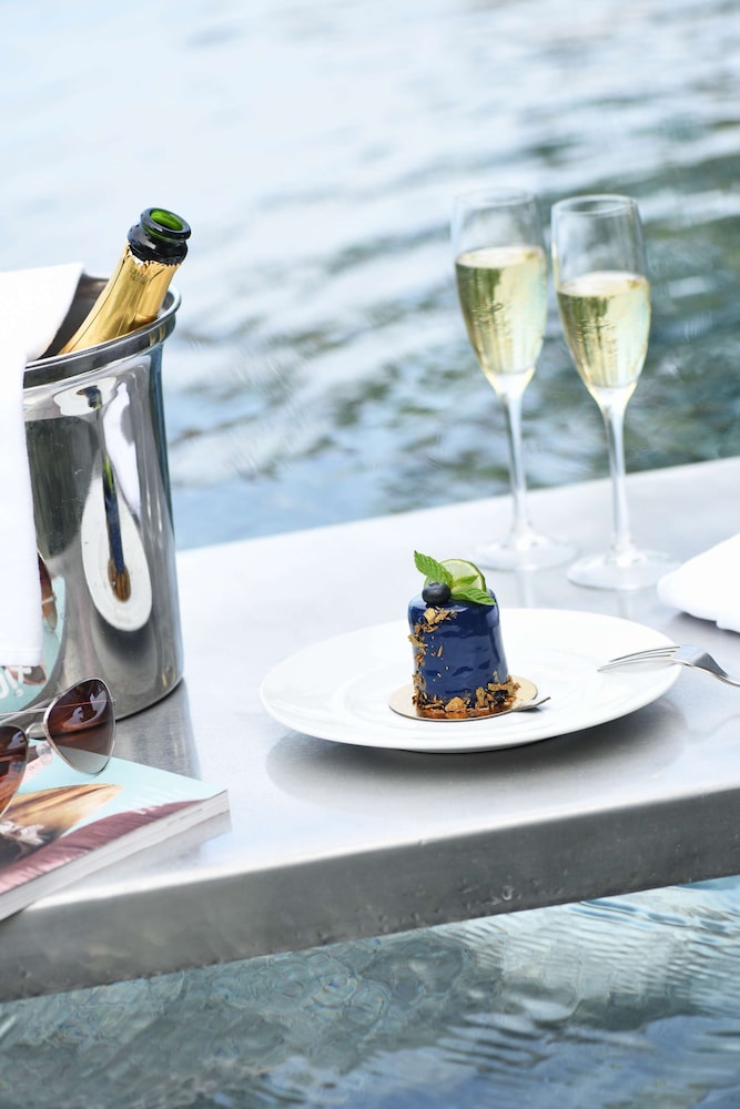 Radisson Blu Poste Lafayette Resort And Spa - Adults Only photo2