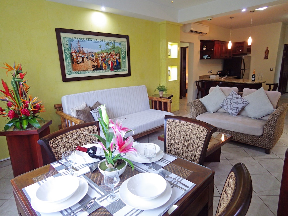 The Oaks Tamarindo Condominiums 41/67