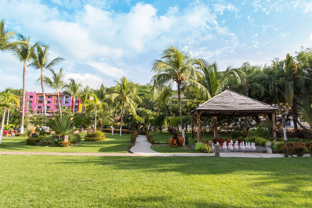 Decameron Los Cocos Guayabitos Ramada All Inclusive Resort 46/49