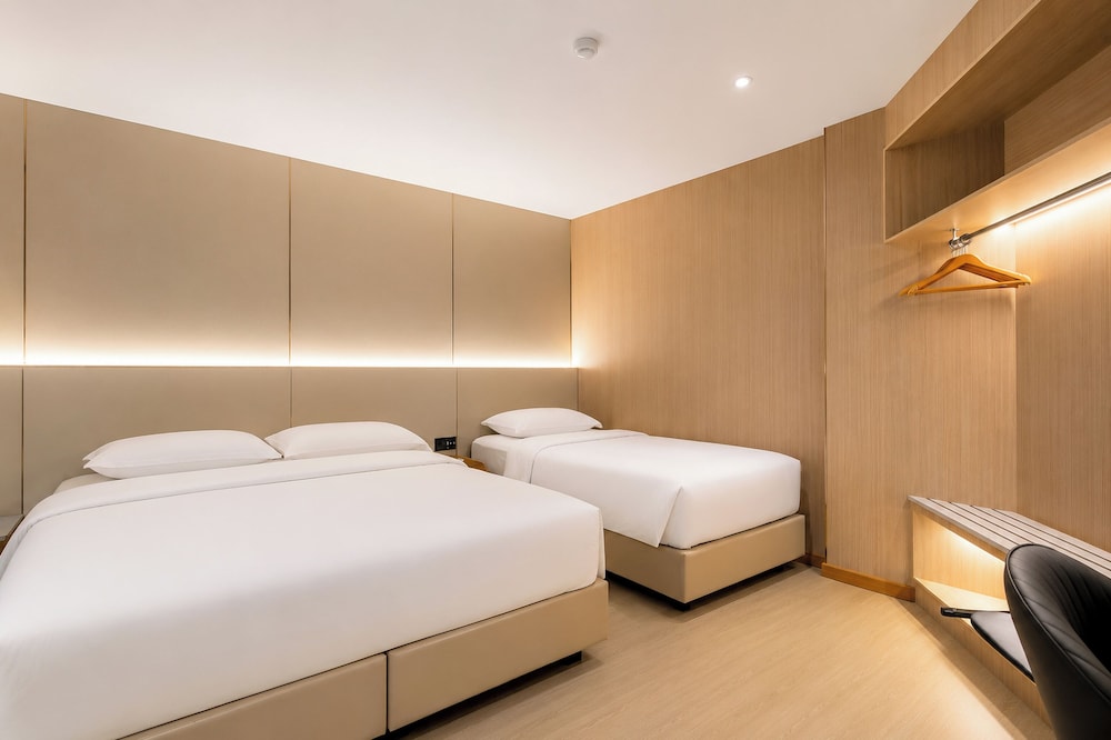 Ming Star Hotel 37/64
