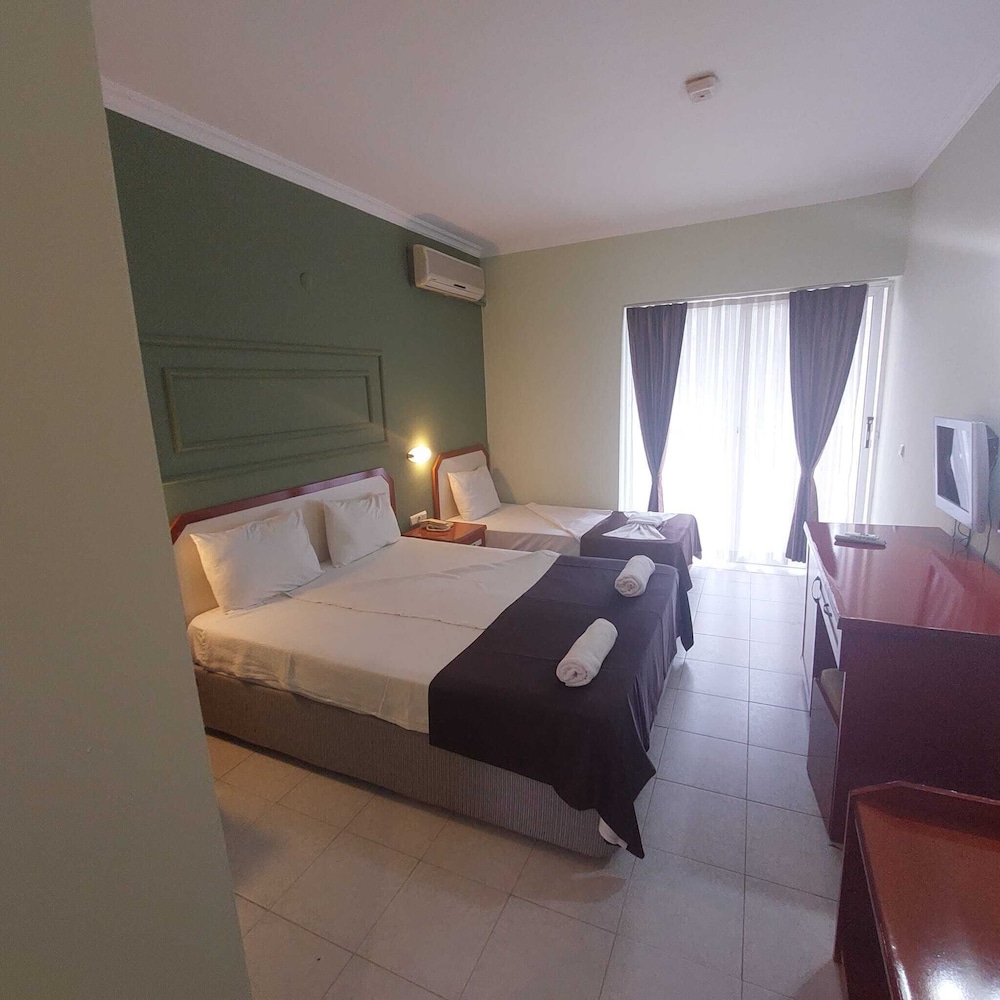Pigale Beach Resort 13/66