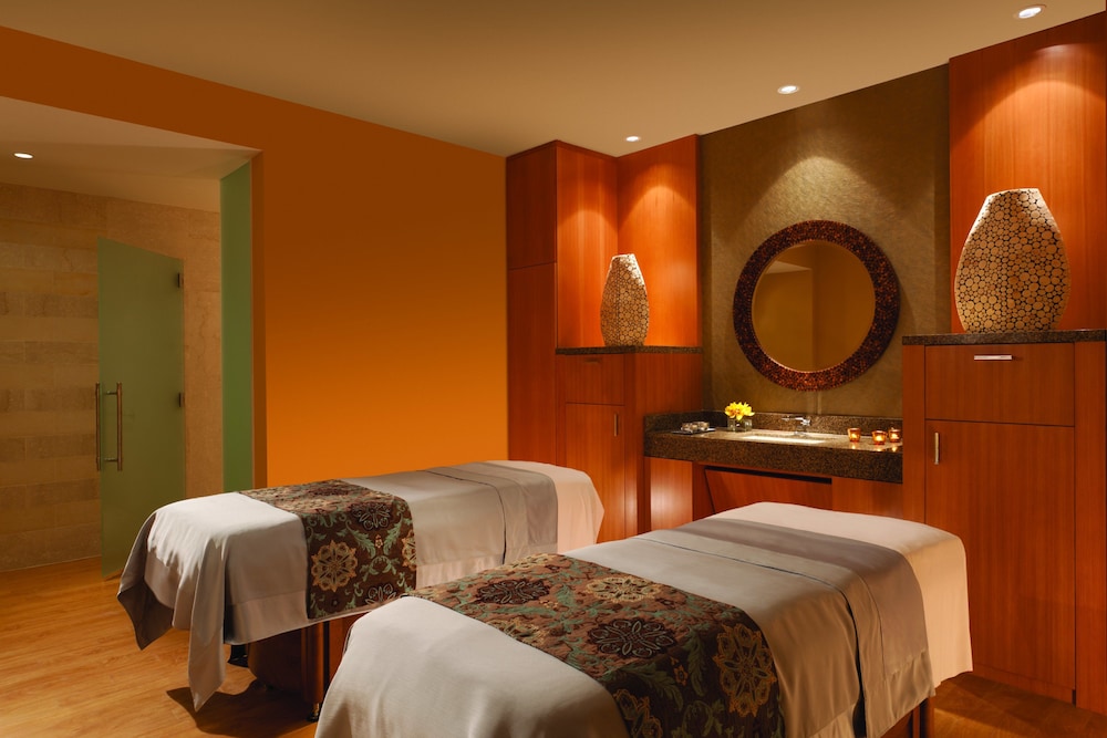 Four Seasons Hotel Denver 23/50