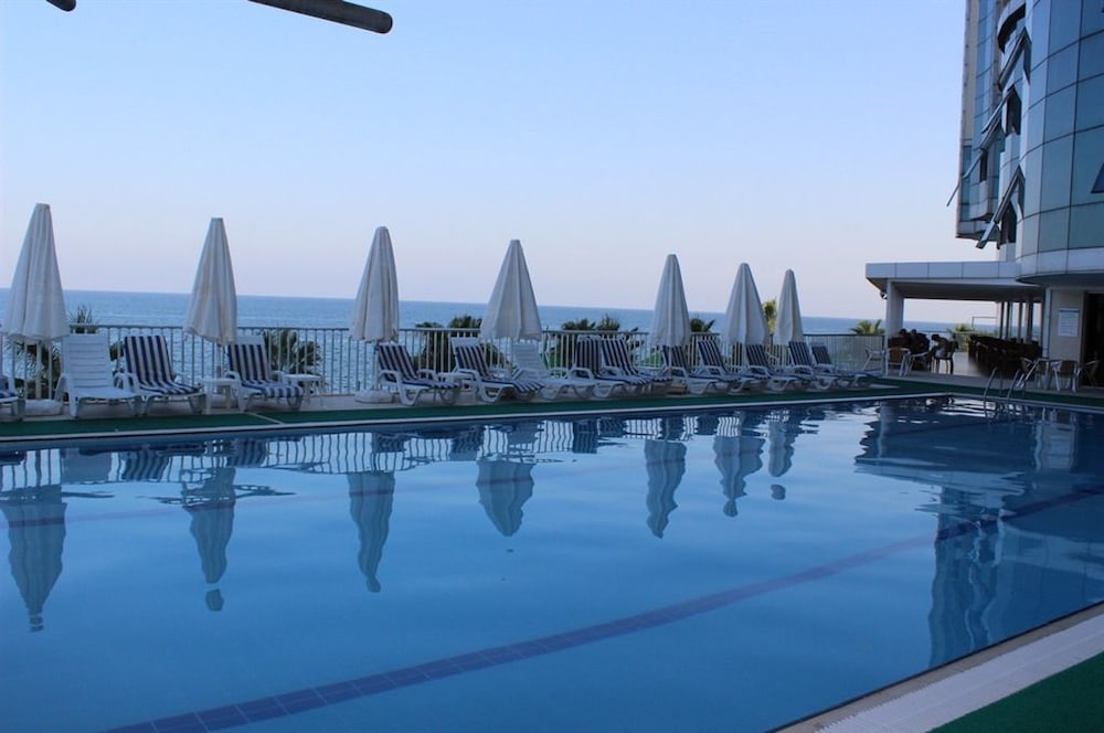 Royal Sebaste Hotel 39/42