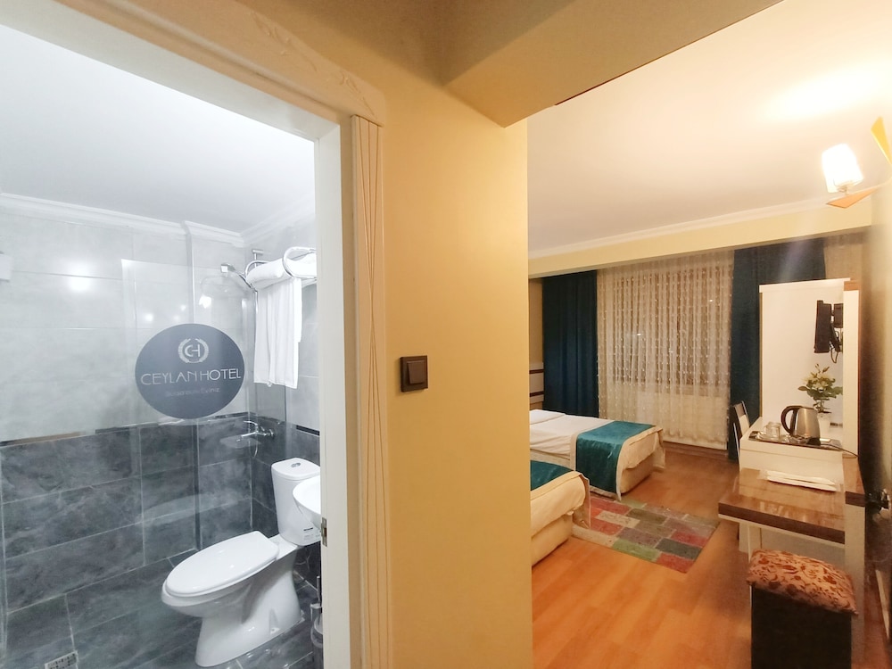 Ceylan Hotel 47/50