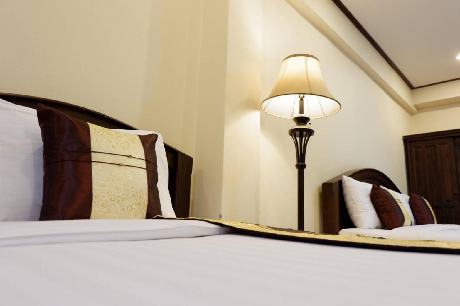 Nan Baankhun Hotel 37/58