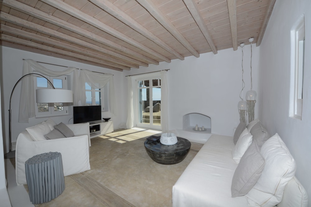 Villa Azurite 5/18