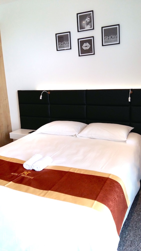 Hotel de la seine 13/50