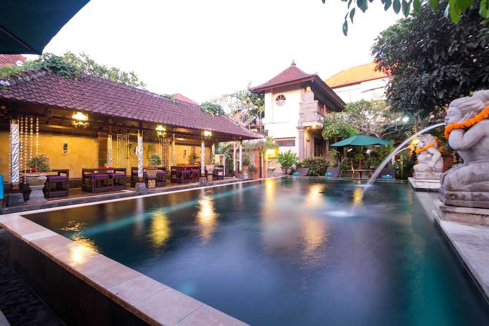Ubud Aura Retreat Center photo1