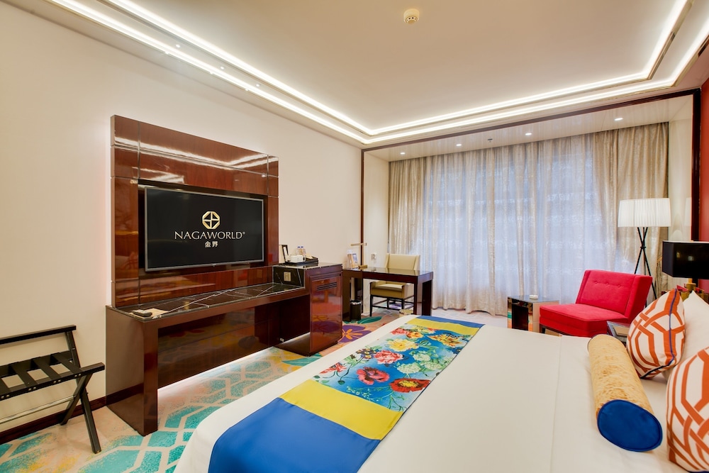 NagaWorld Hotel & Entertainment Complex 38/50