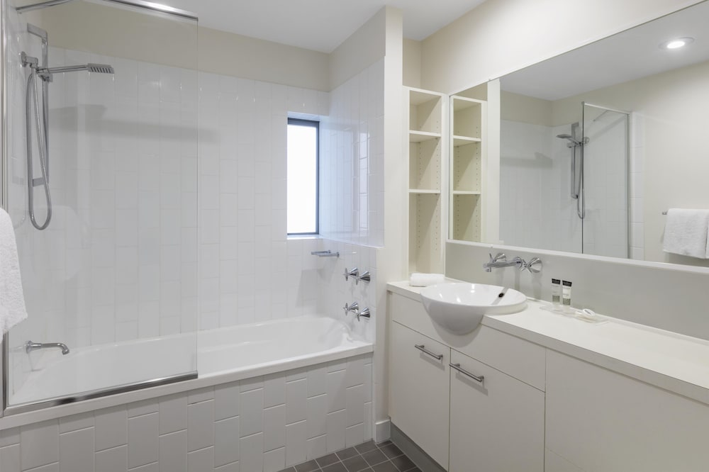 Oaks Brisbane On Margaret Suites 61/64